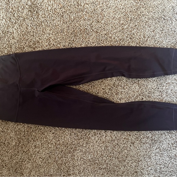 Lululemon maroon/mauve cropped Leggings - Picture 1 of 5